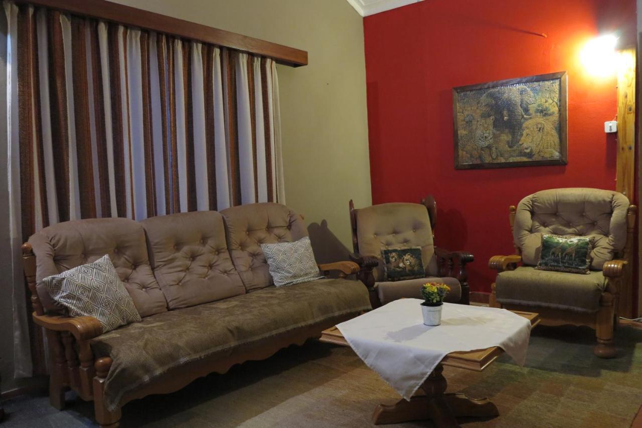 Okahandja Guesthouse Exterior foto